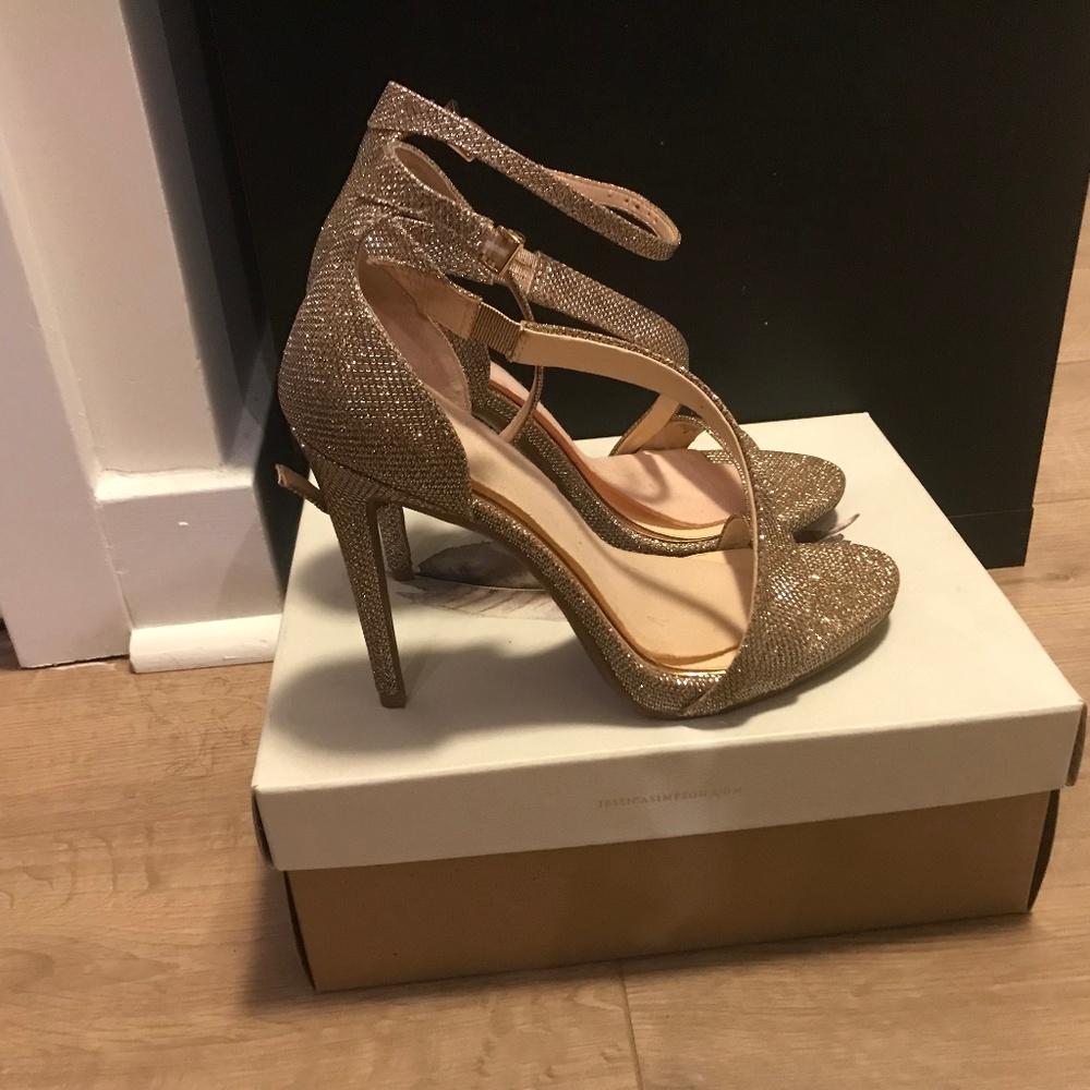 Jessica Simpson Women's Rayli Dress Pump